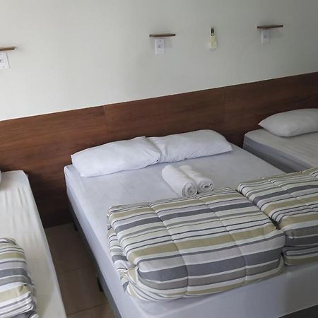Pousada Quarto Familiar Com Ar,Frigobar,Wi Fi, Garagem Aparecida  Exterior photo